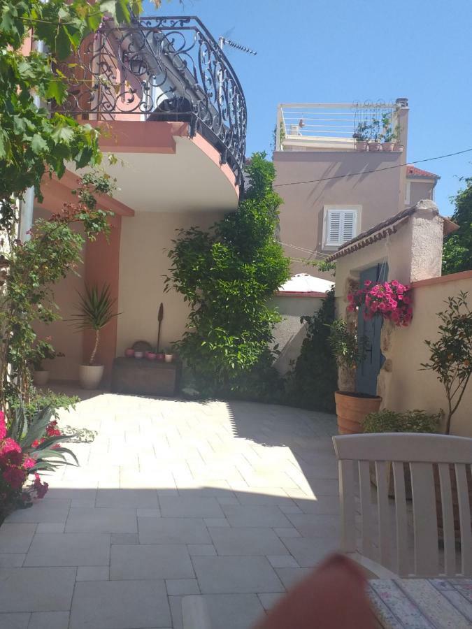 Apartment Elda بيتريتْشاني المظهر الخارجي الصورة